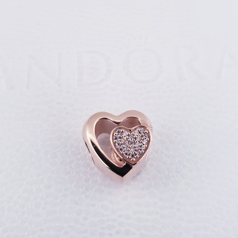 ♥️Authentic Pandora ⭐️RETIRED⭐️ ROSE HEART CHARM 🎁 - Picture 6 of 6